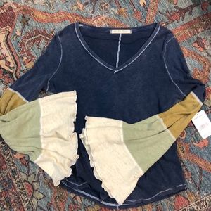 Free People NWT bell bottom sleeves size S